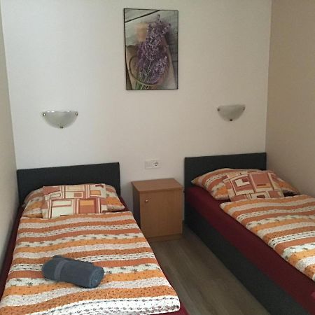 Dravecz Apartman Balatonlelle Ngoại thất bức ảnh